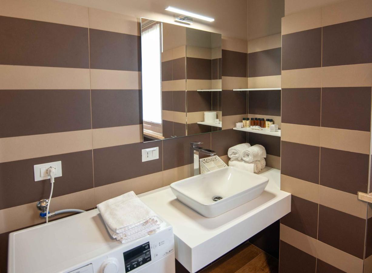 Sirmio Apartments - Narnia Stay Sirmione Exteriér fotografie
