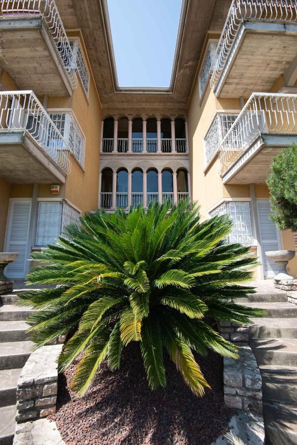Sirmio Apartments - Narnia Stay Sirmione Exteriér fotografie